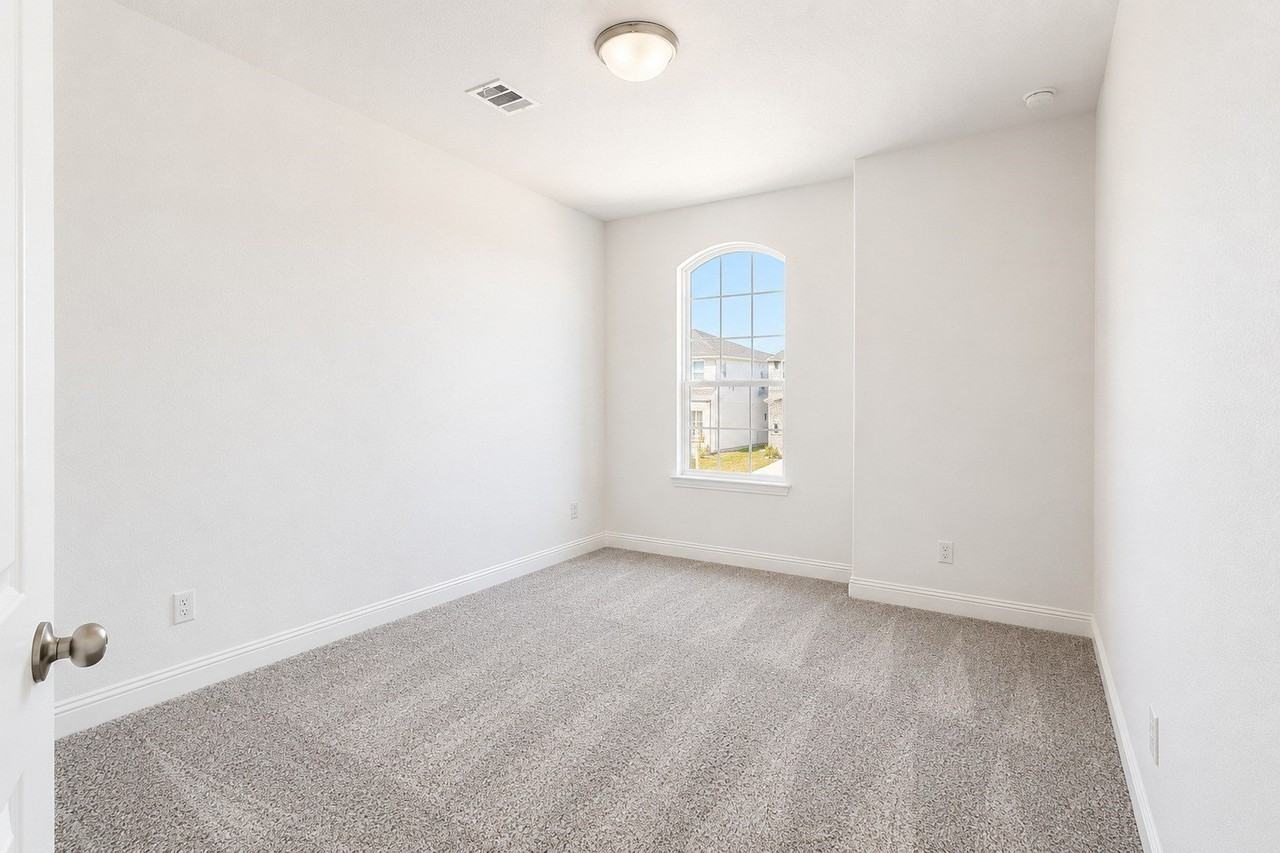 3213 Cordelia Dr - Photo 6 of 21