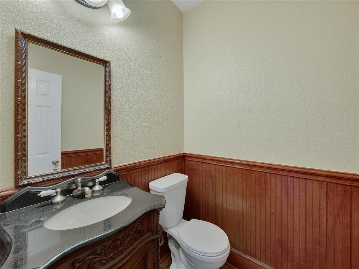 4551 Durrand Dr - Photo 5 of 25