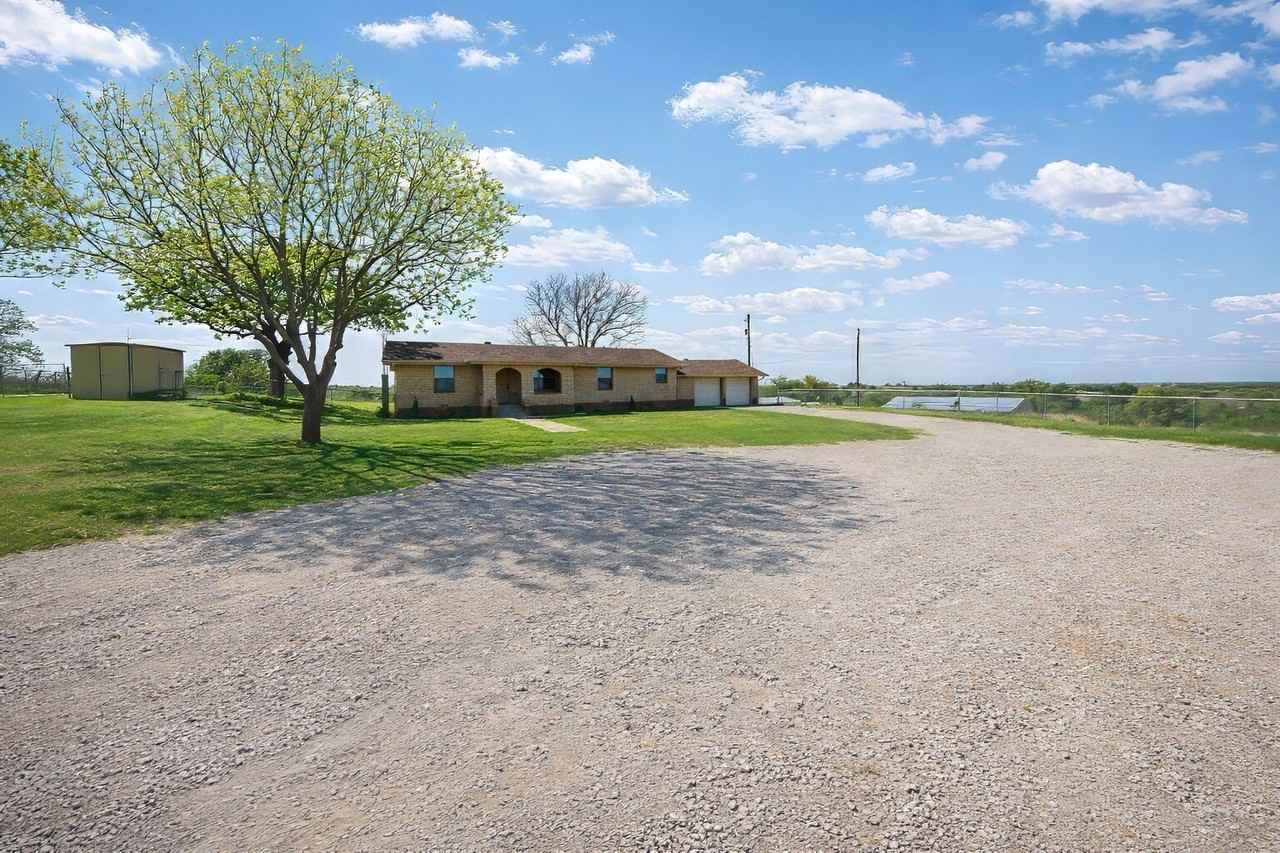 1119 Salt Creek Rd - Photo 4 of 27