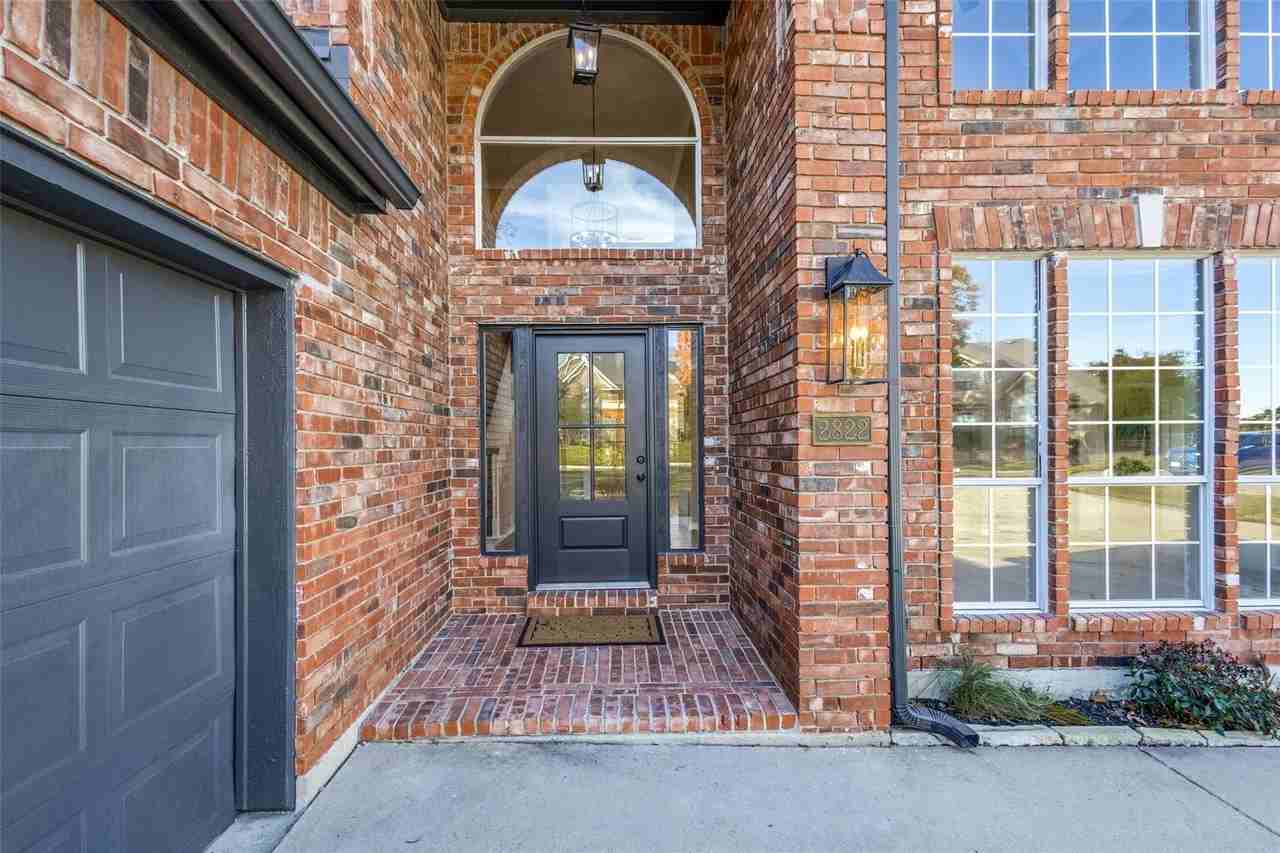 2822 Roundrock - Photo 3 of 28