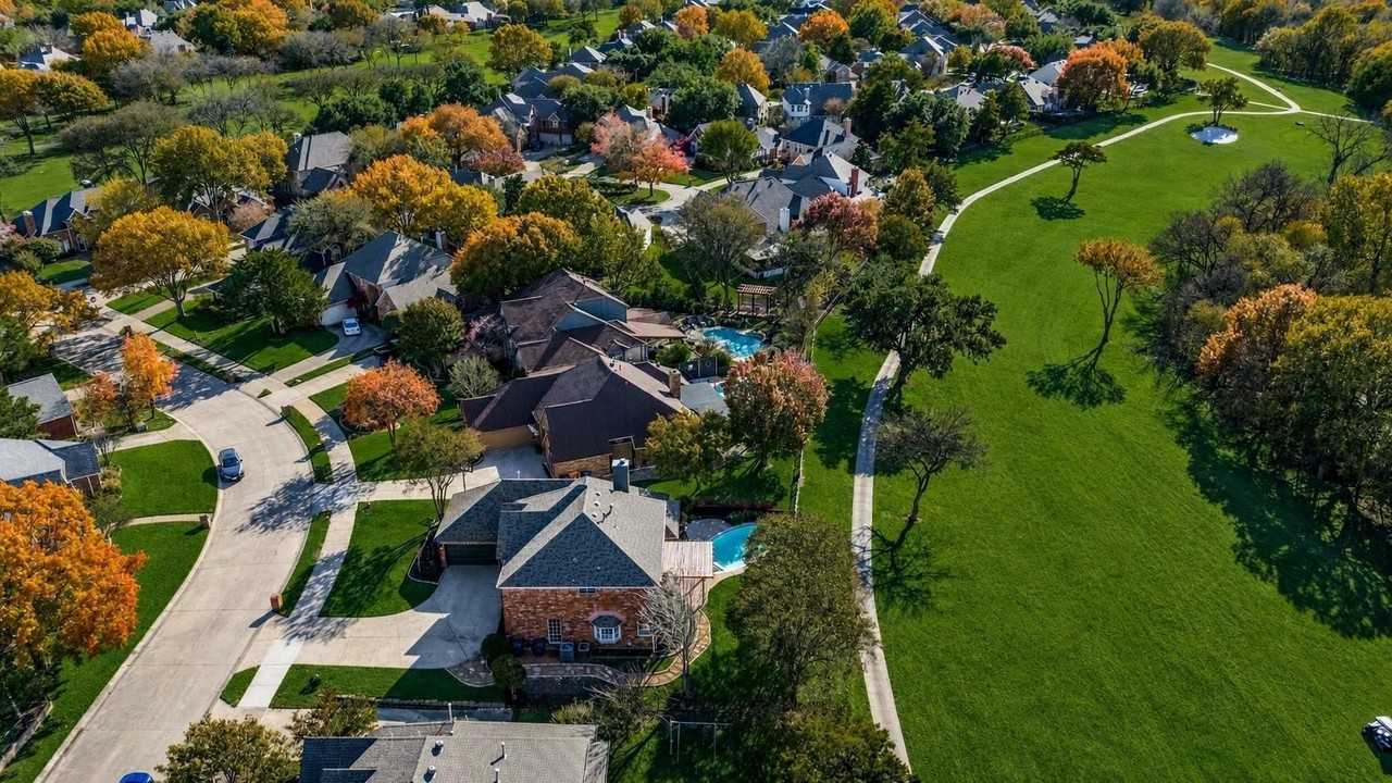 2822 Roundrock - Photo 7 of 28