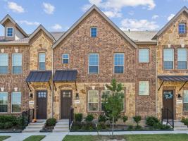 featured image of 2456 Siskiyou St