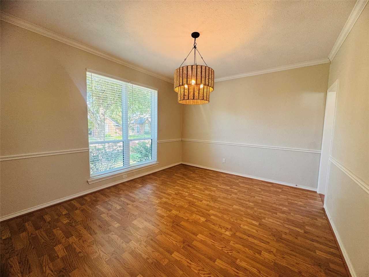 3116 Oak Dr - Photo 5 of 27