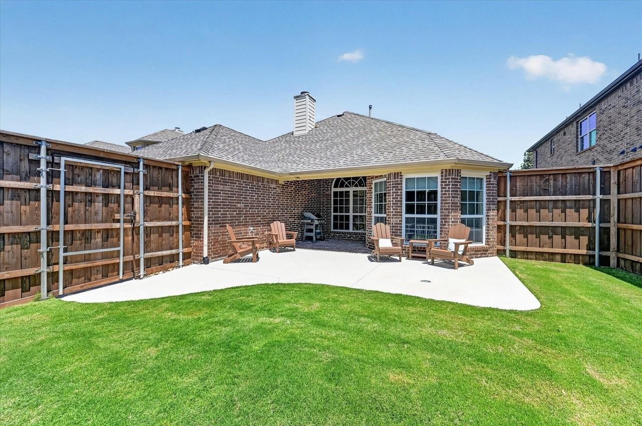 13237 Janet Dr - Photo 2 of 38