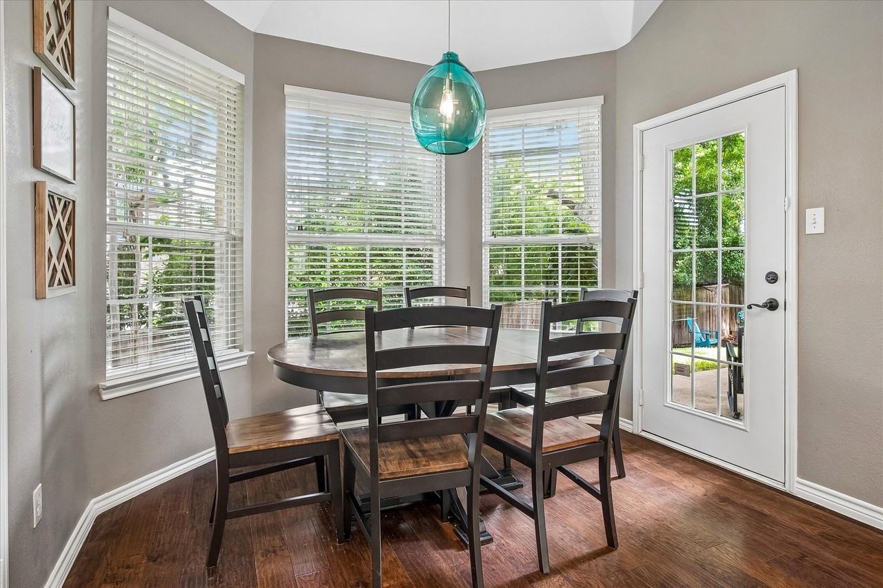411 Misty Meadow Dr - Photo 6 of 27