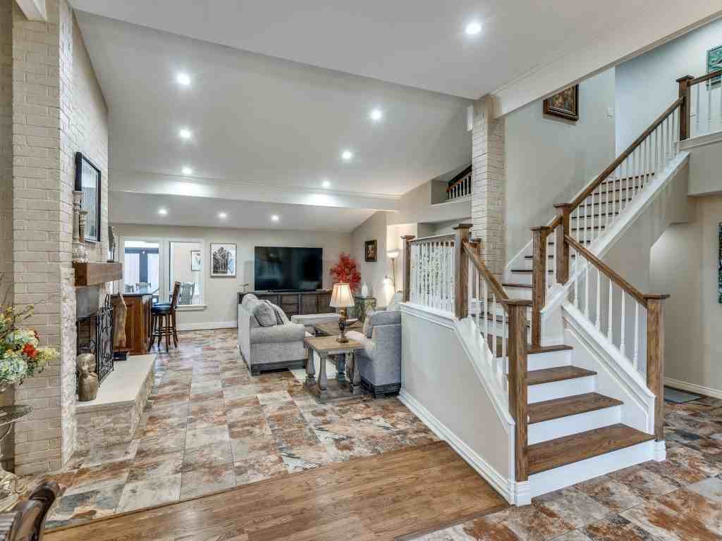 3353 Remington Dr - Photo 5 of 36
