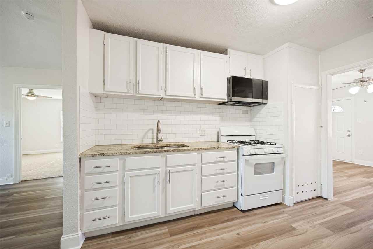 1541 Briarcliff Rd - Photo 5 of 12
