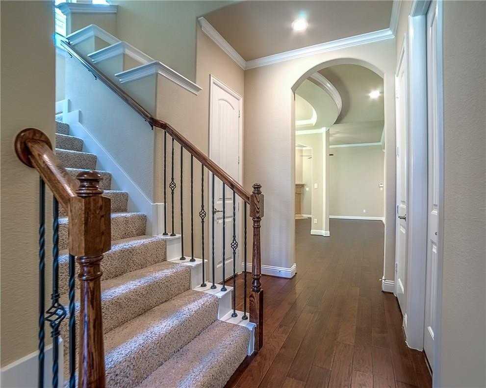 7124 Isle Royal Ln - Photo 2 of 17