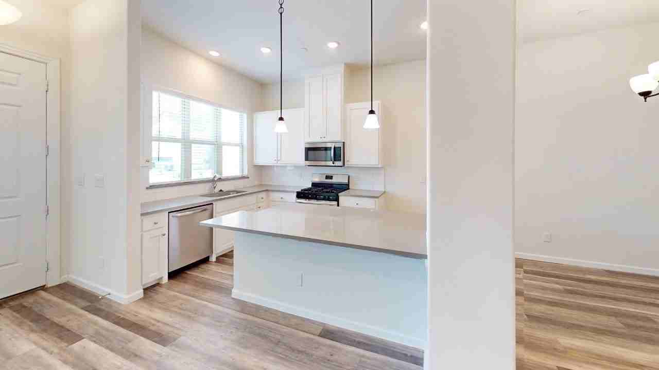 16072 Doe Lake Dr - Photo 4 of 16