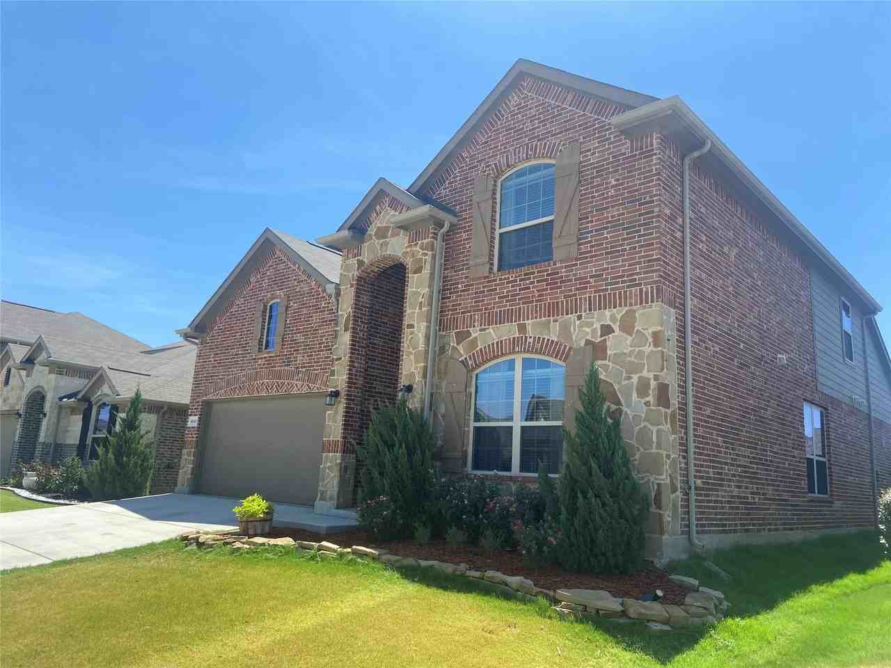 16540 Amistad Ave - Photo 3 of 26