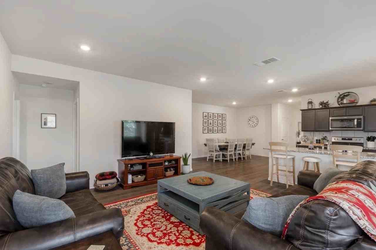 2952 Goodrich St - Photo 5 of 27
