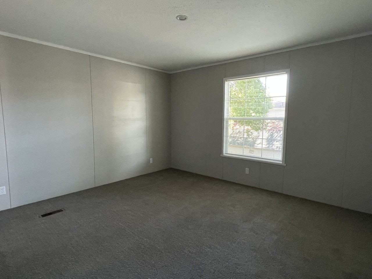 5150 Rhine Dr #020 - Photo 4 of 8