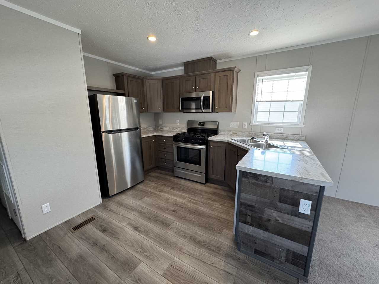 41 Anchor Rd #BV41 - Photo 2 of 12