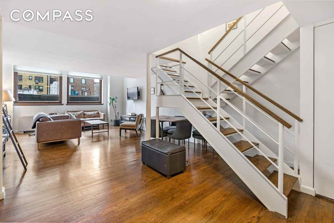 305 2nd Ave #518 - Photo 3 of 16