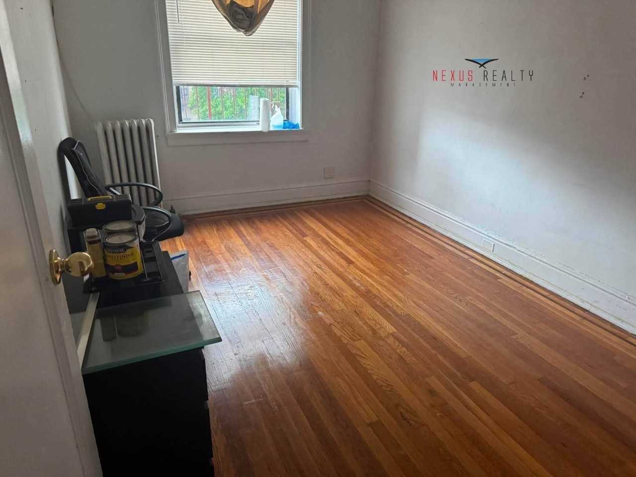 3758 86th St #7B - Photo 3 of 7