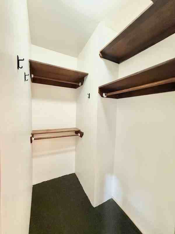 136 Saint James Pl #2R - Photo 3 of 6