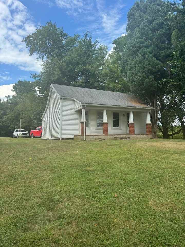 758 E County Road 750 N - Photo 2 of 12