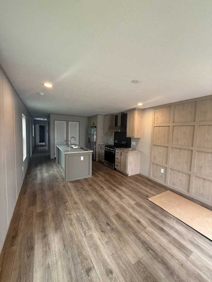 124 Lillian Ln - Photo 3 of 12