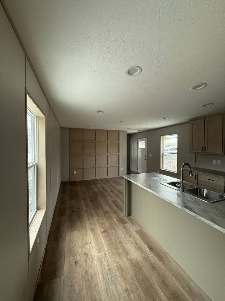 144 E Arlington Dr - Photo 3 of 10