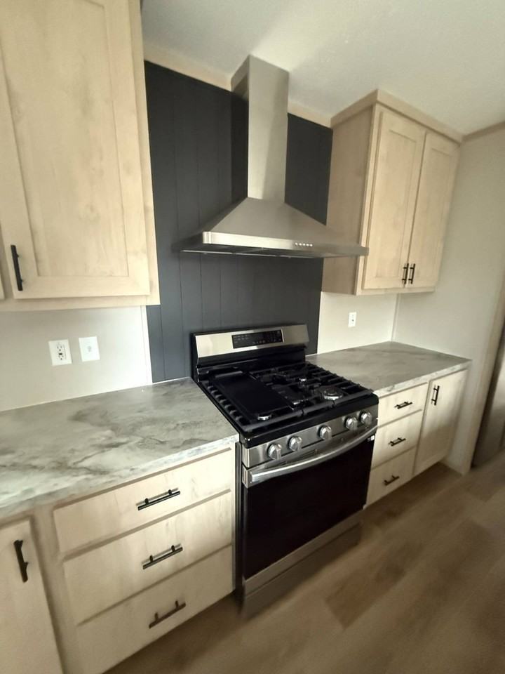 144 E Arlington Dr - Photo 4 of 10