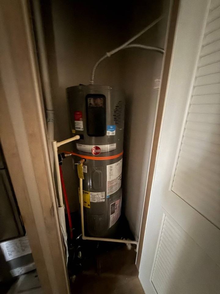 144 E Arlington Dr - Photo 7 of 10