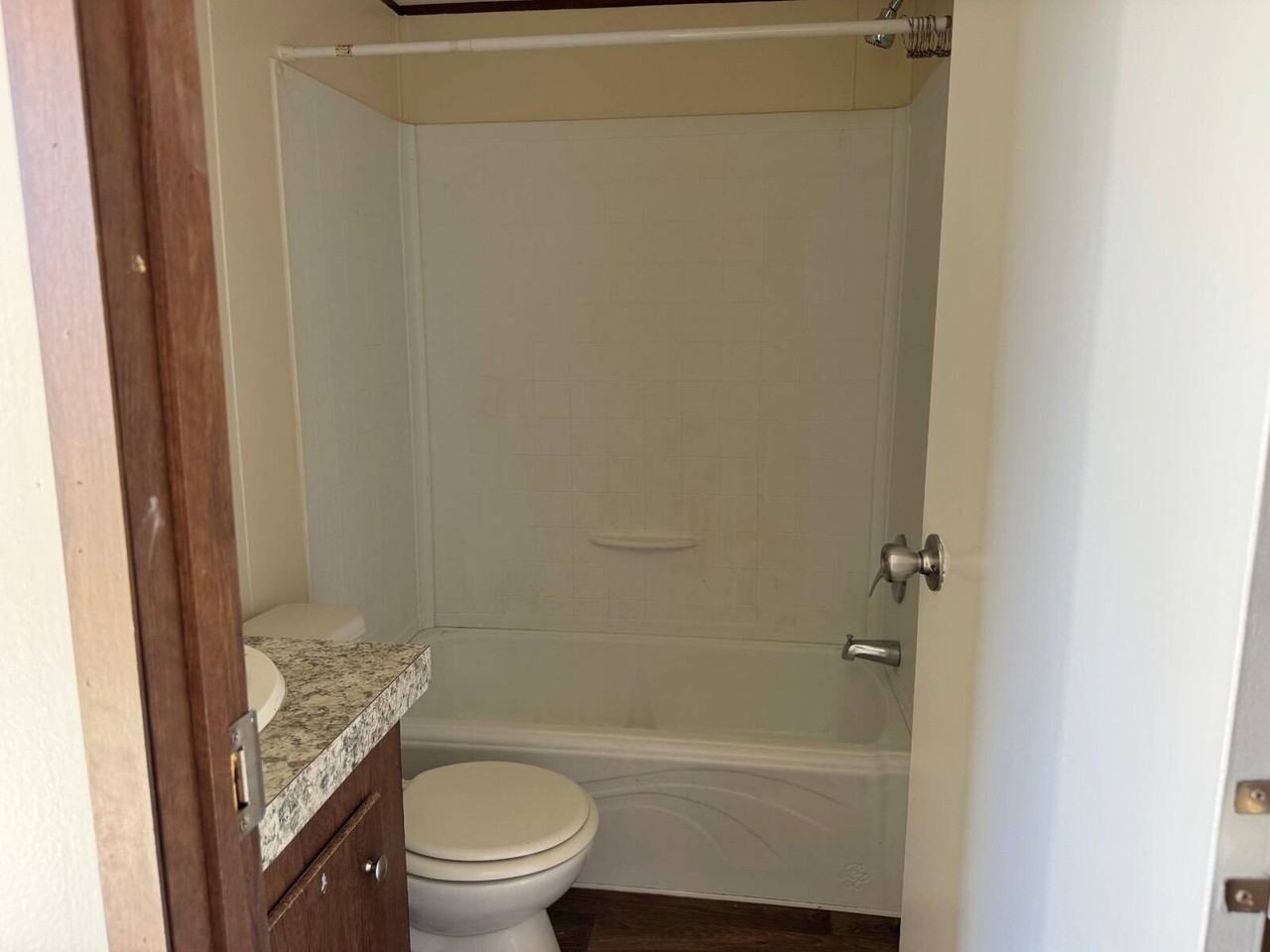 580 Banjo Way - Photo 4 of 8