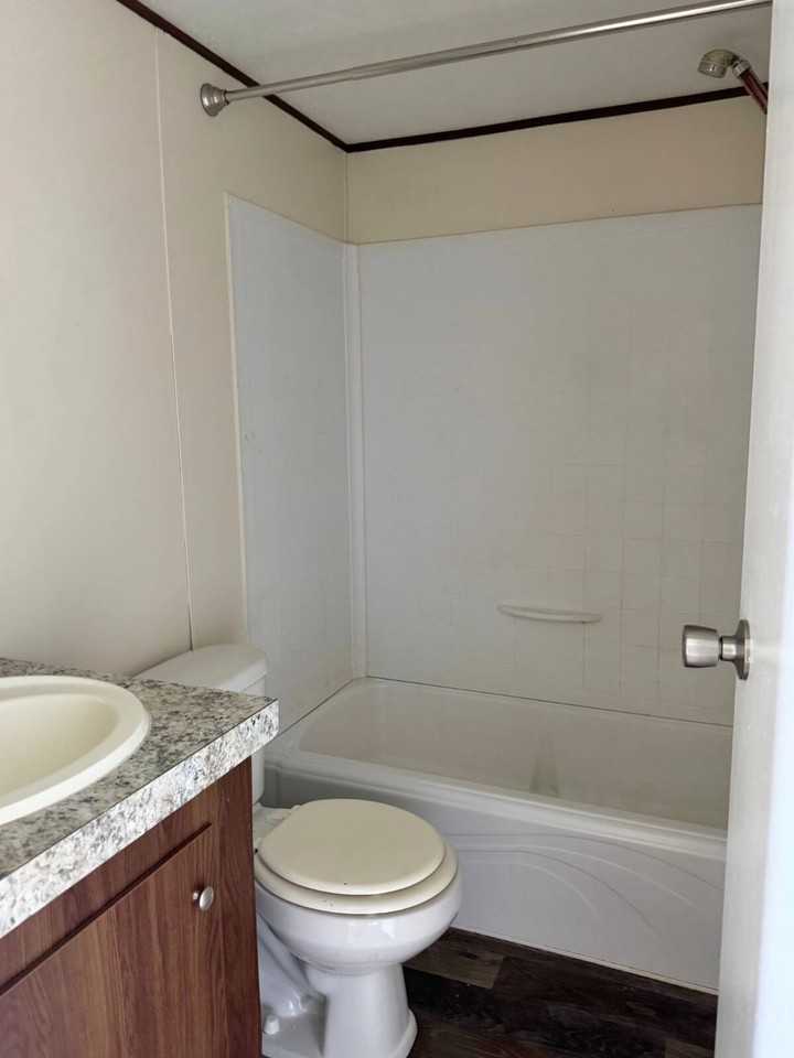 557 Banjo Way - Photo 5 of 7