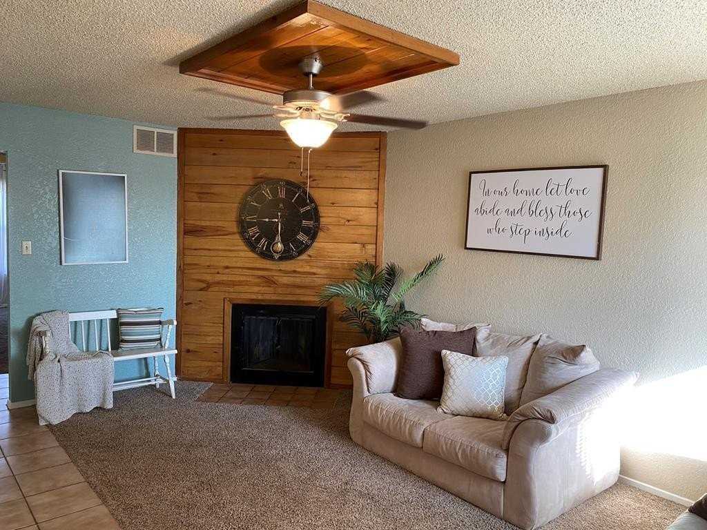 1201 Redwood Dr Apt D #D - Photo 2 of 22