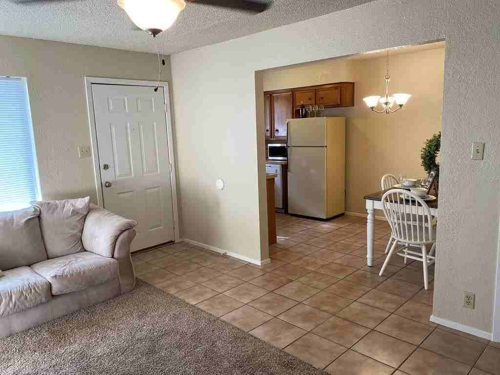 1201 Redwood Dr Apt D #D - Photo 4 of 22