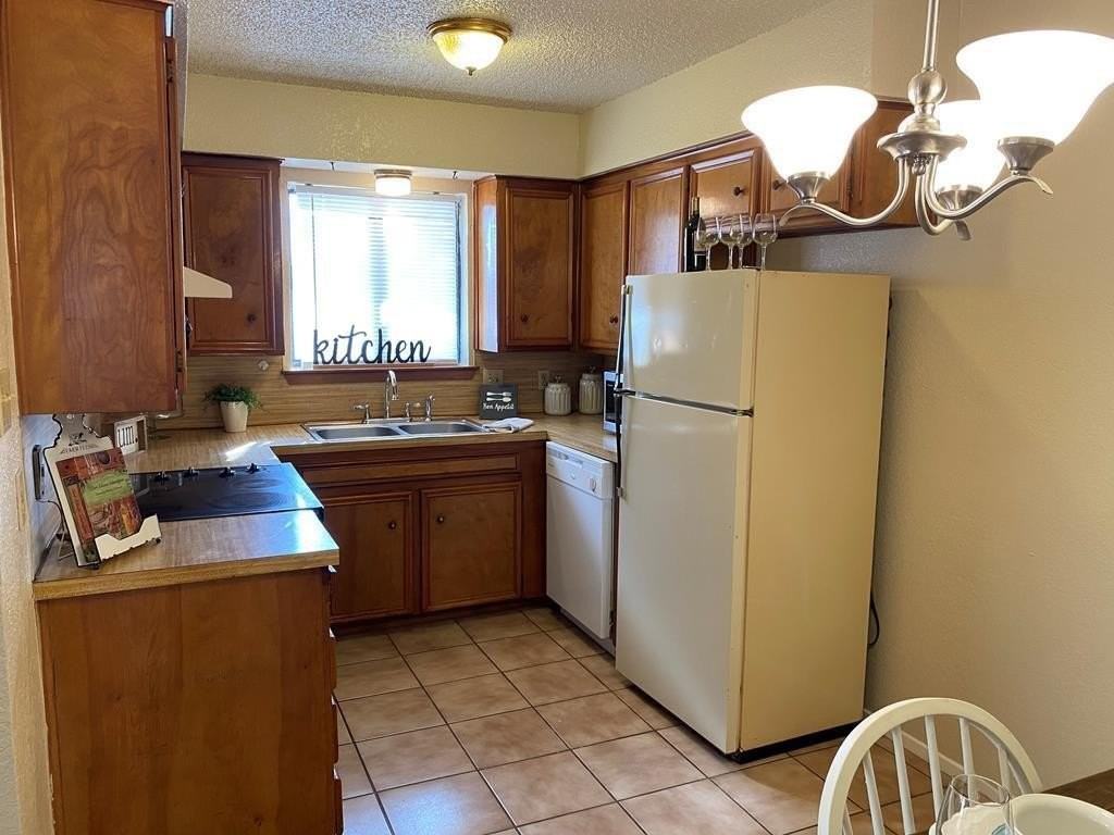 1201 Redwood Dr Apt D #D - Photo 5 of 22