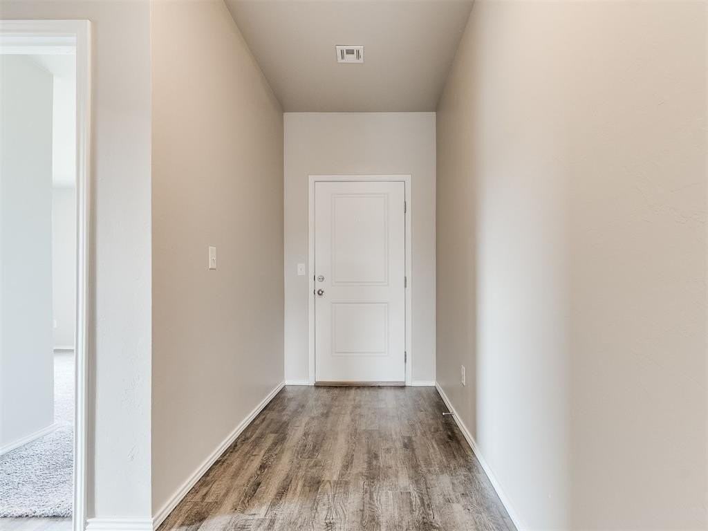 9500 Saddle Dr - Photo 2 of 48