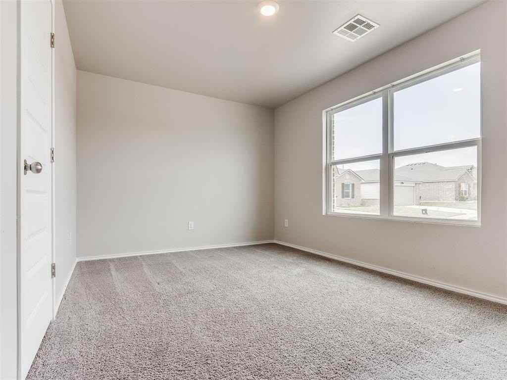 9500 Saddle Dr - Photo 6 of 48