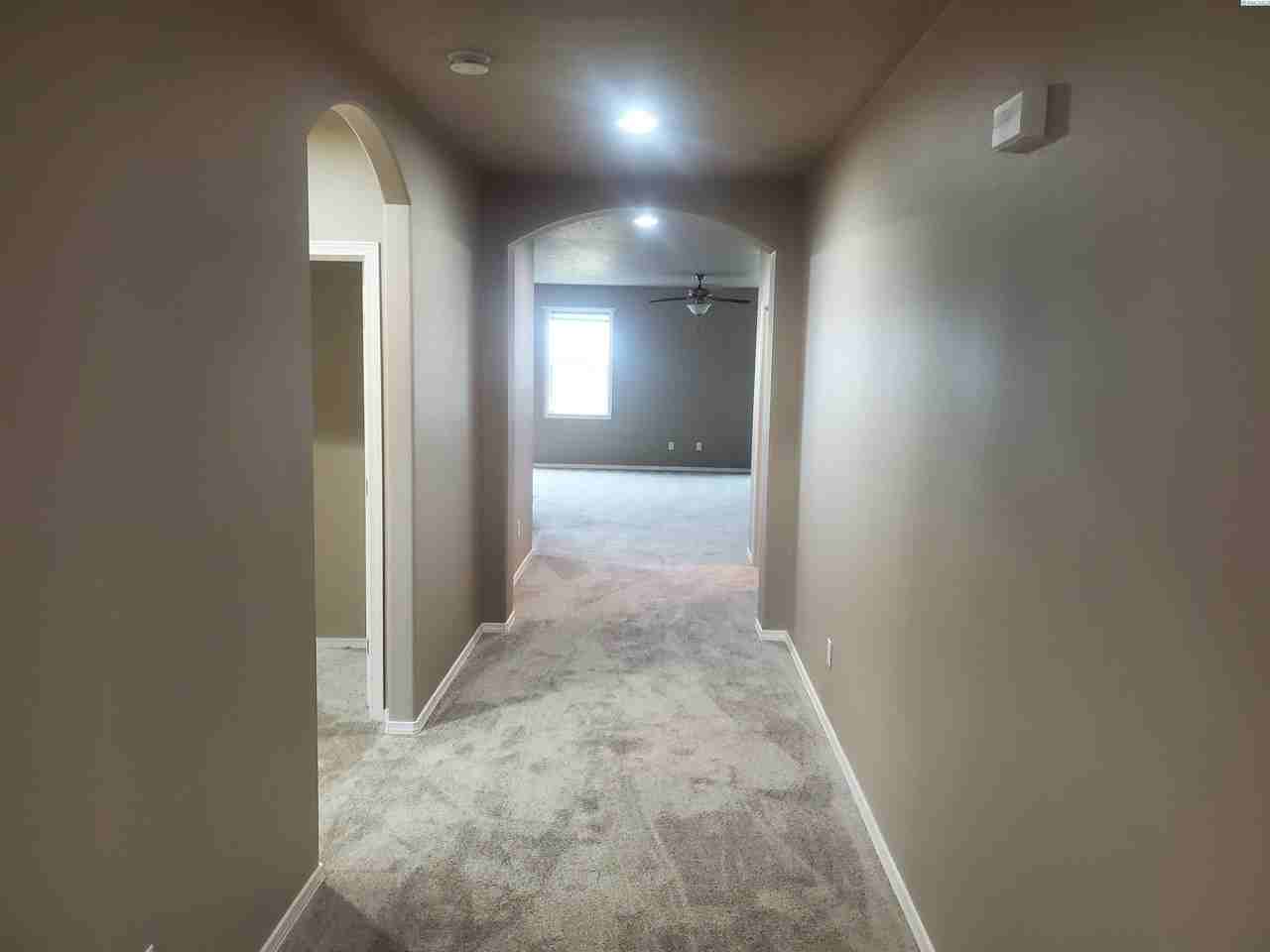 2668 Sandpiper Loop - Photo 5 of 23