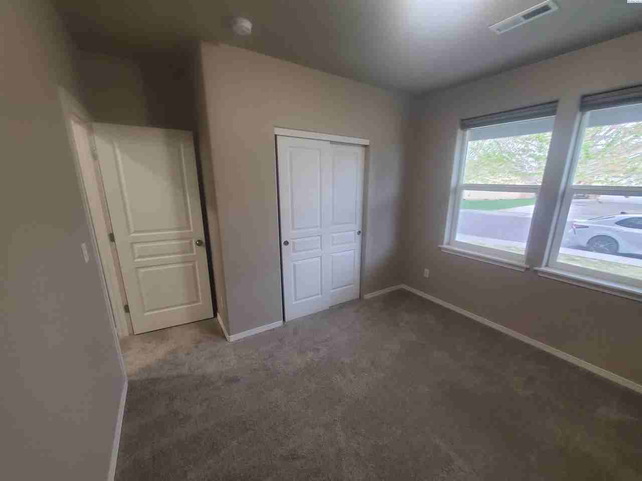 2668 Sandpiper Loop - Photo 7 of 23