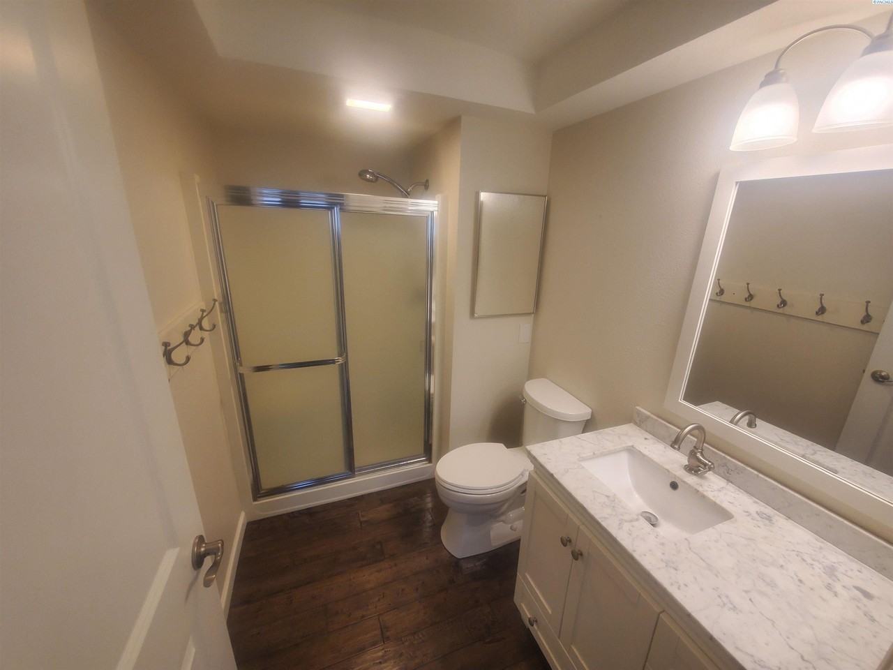 2419 W Grand Ronde Pl #D - Photo 4 of 20