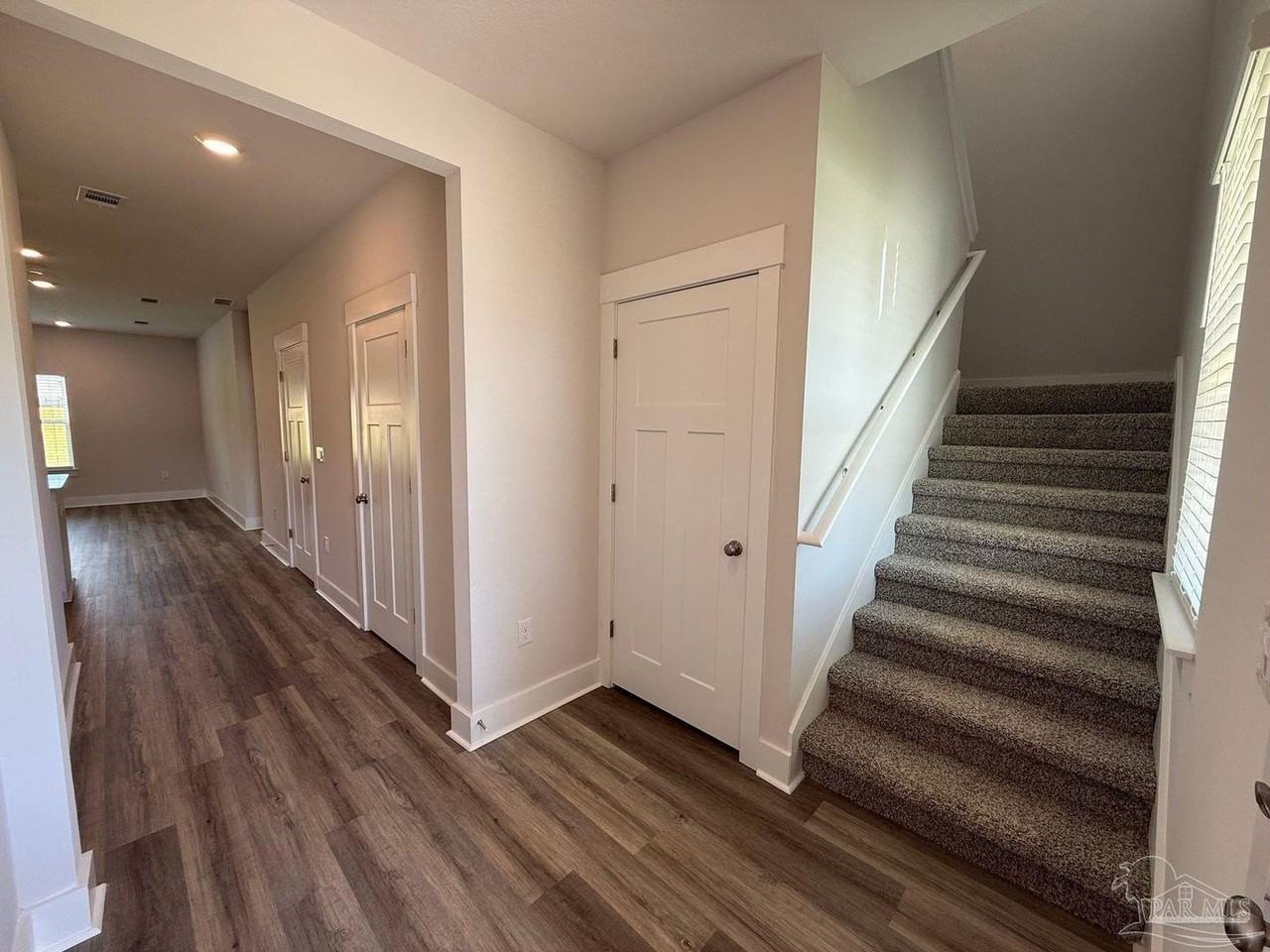 2128 Chirping Cricket Ct - Photo 4 of 35