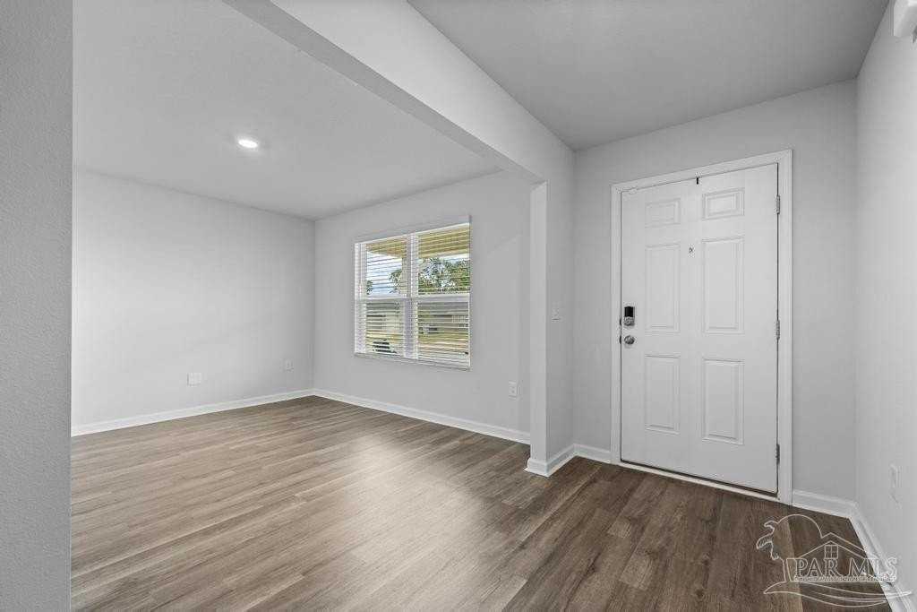 5213 Peach Dr - Photo 7 of 45