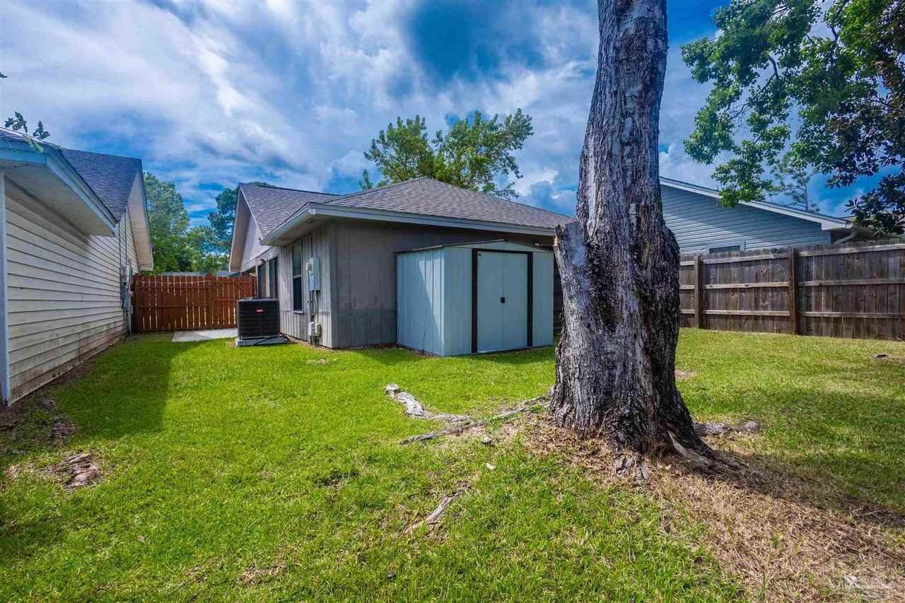 1711 Bennetts End - Photo 6 of 37