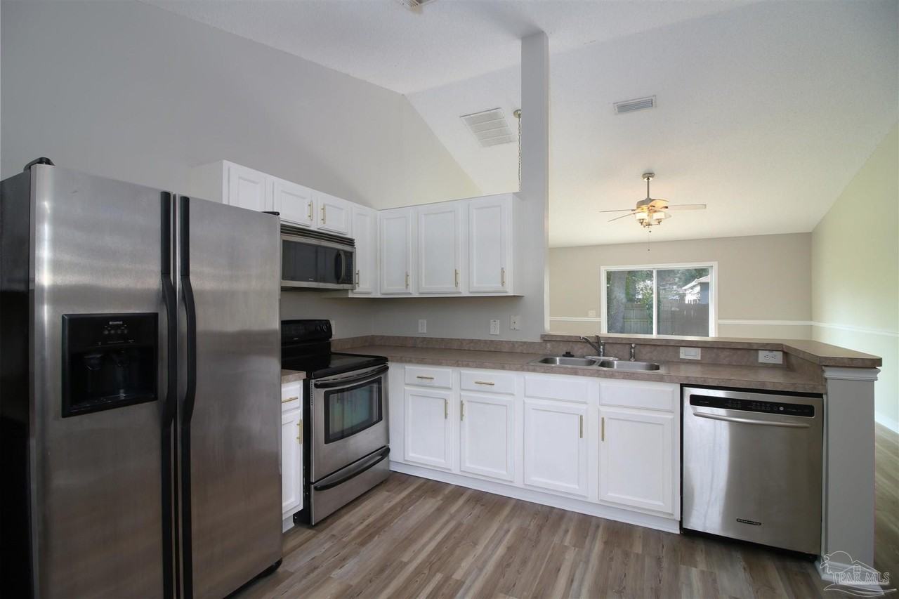 609 Saleta St - Photo 5 of 21