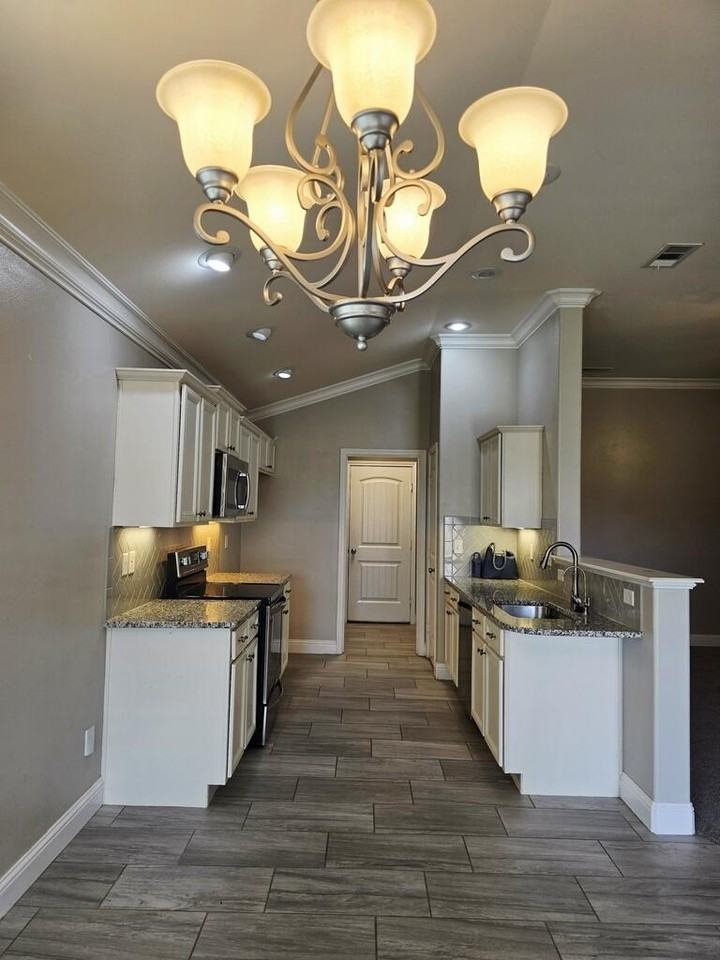 6715 Boot Dr - Photo 6 of 21