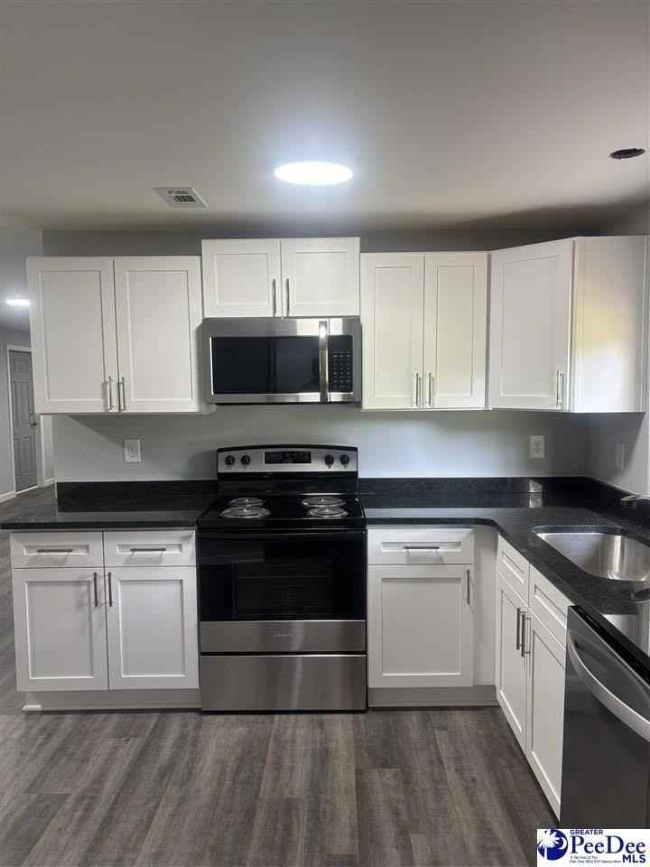 1019 Pecan St - Photo 7 of 11