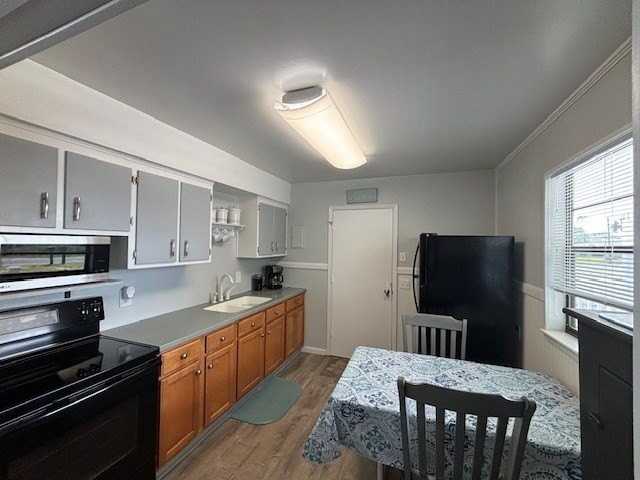 135 Gulf St - Photo 7 of 18