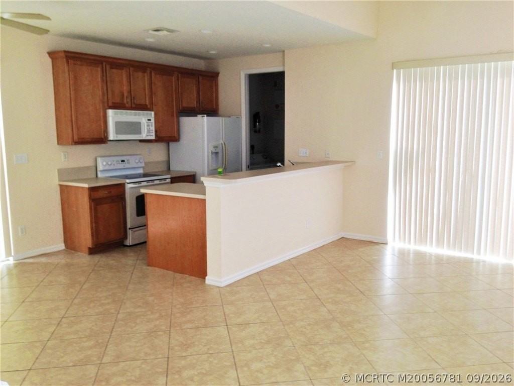 2085 Se Avon Park Dr - Photo 4 of 26