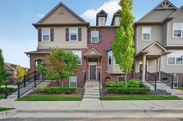 330 Glenhurst Blvd - Photo 7 of 47