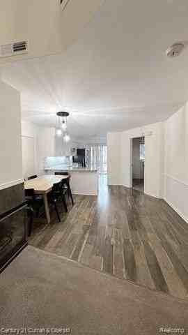 9 Georgetown Ct - Photo 4 of 12