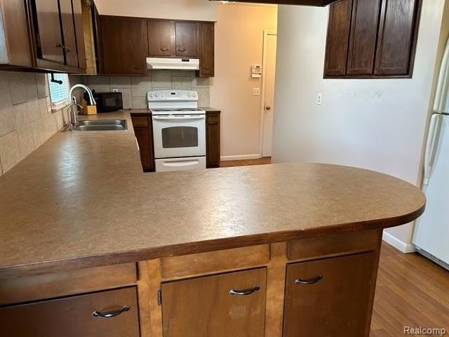 8233 Iosco Rd - Photo 3 of 7