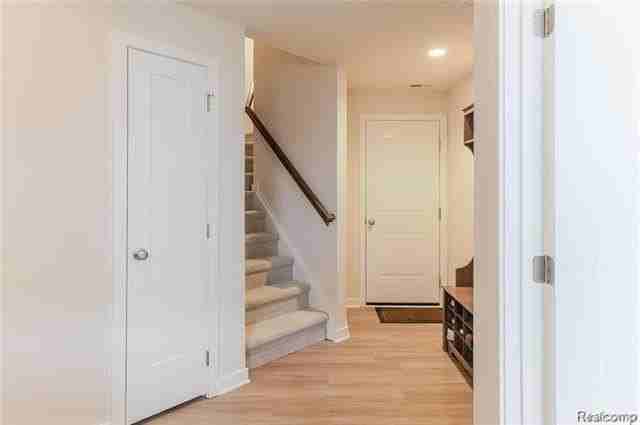 2963 Aughton Rd - Photo 6 of 46