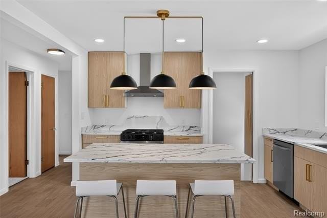 24091 Eastwood St - Photo 7 of 31