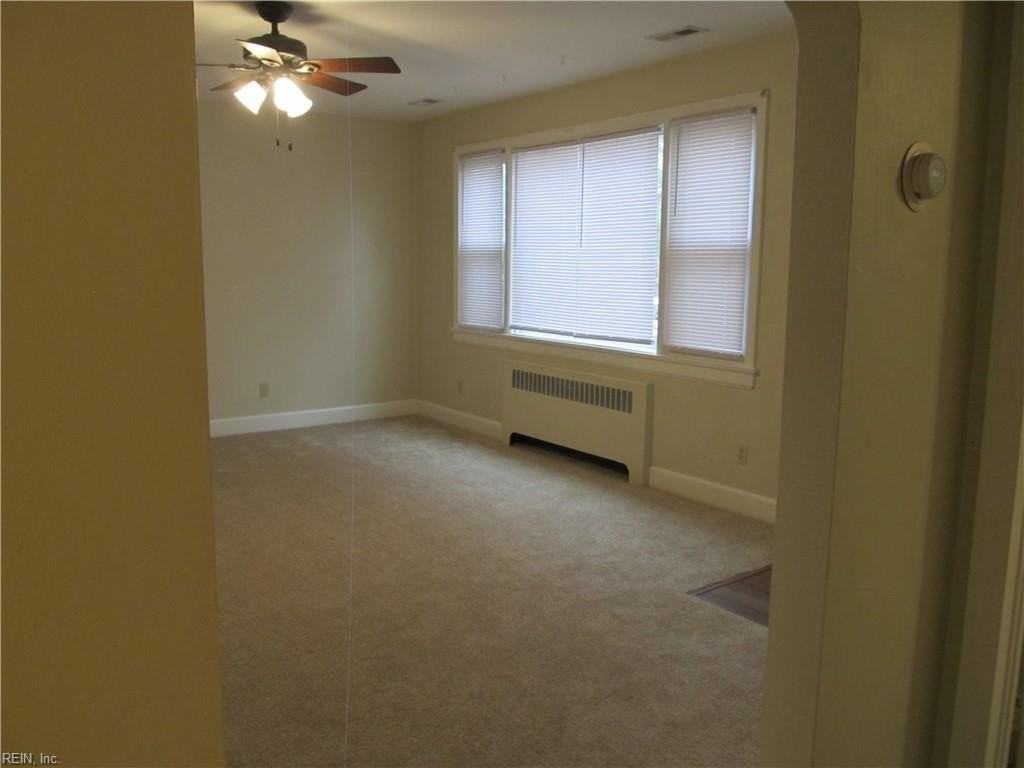 5003 Winchester Dr - Photo 6 of 17