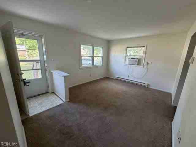 526 Taliaferro Rd - Photo 7 of 32